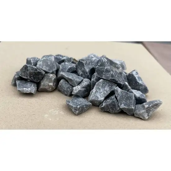 Gravier gris bleut� concass� pour vos am�nagements ext�rieurs en hiver, vendu en vrac ou en big bag � prix bas