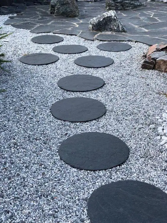 Pas japonais � prix bas pour d�corer vos all�es de jardins chez Aubagne Mat�riaux