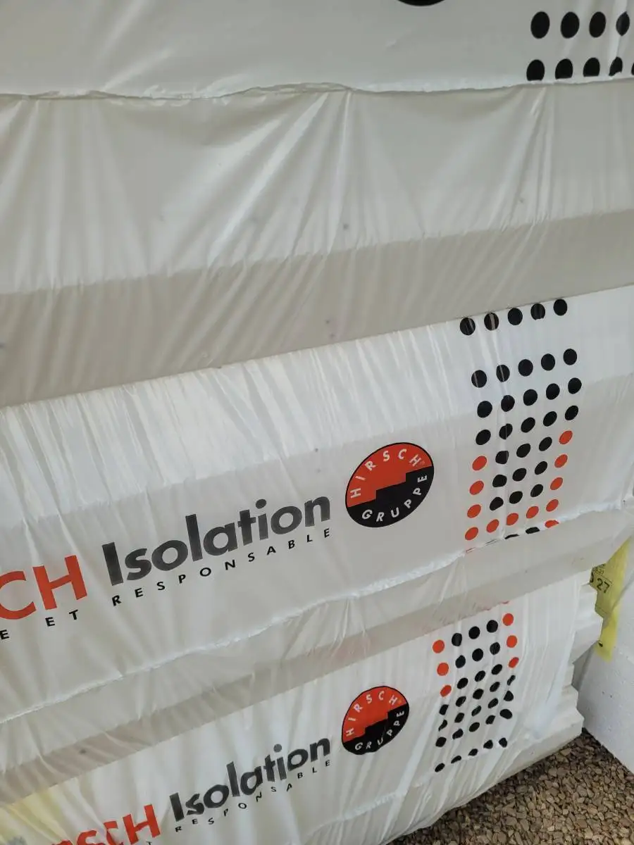 Hirsch Isolation en polystyrne pour toit terrasse et allgement de plancher chez Aubagne Matriaux
