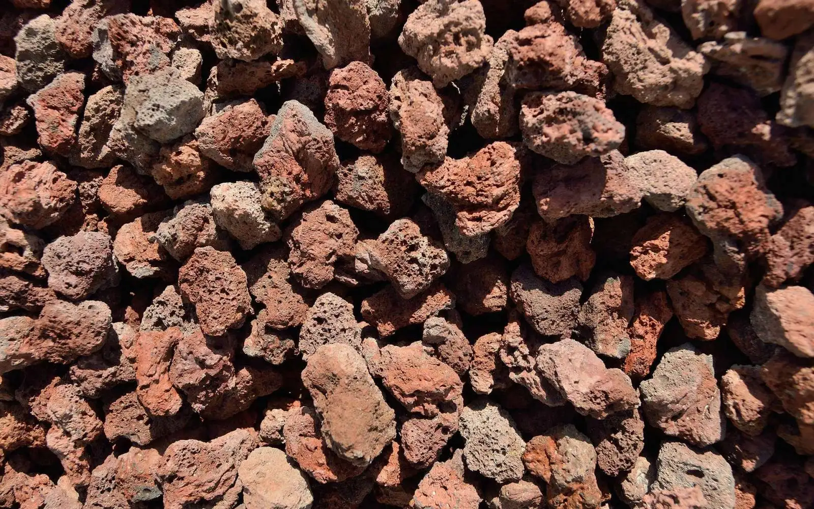 D�couvrez Notre Gamme de Pouzzolane pour Vos Am�nagements Ext�rieurs � Petit Prix