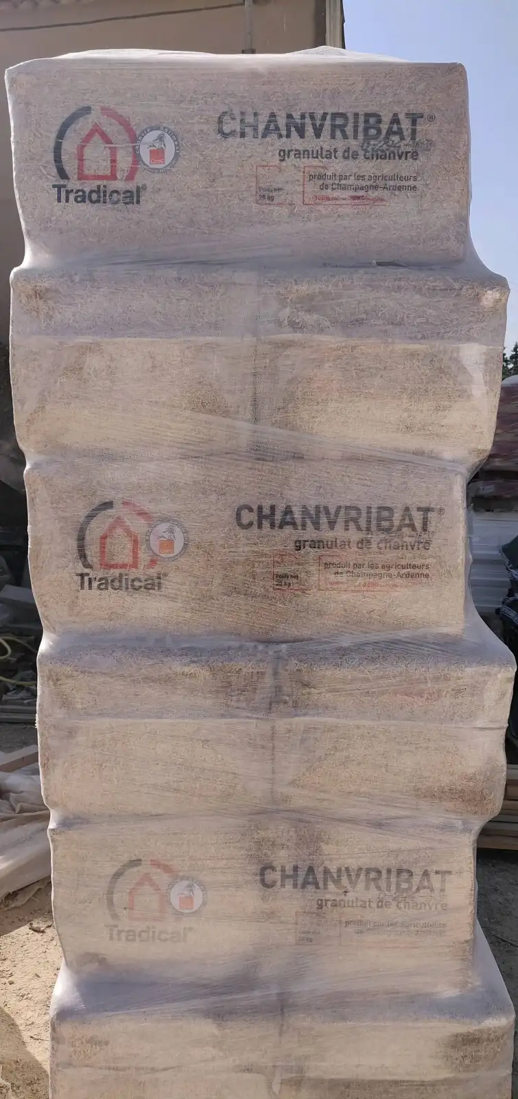 Vente d'isolant naturel et �cologique, le granulat de chanvre par Tradical chez Aubagne mat�riaux