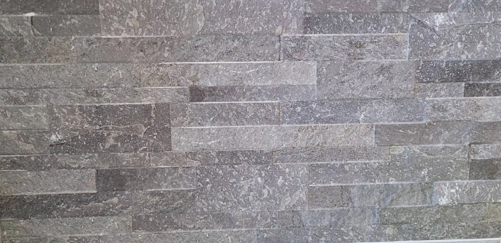 Imitation pierre de parement couleur Nero pour am�nager vos murs et sols int�rieurs et ext�rieurs en stock sur Aubagne et ses alentours