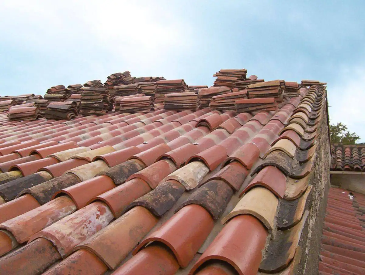 Plaques Sous Tuiles disponible en stock et � la livraison sur Aubagne et alentours