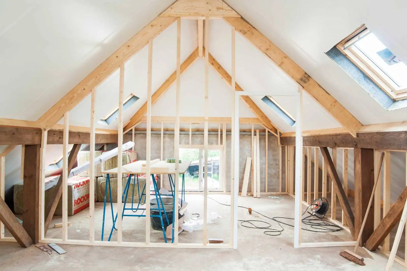 Tout pour le second �uvre, cr�ations de cloisons et finitions int�rieures � Aubagne