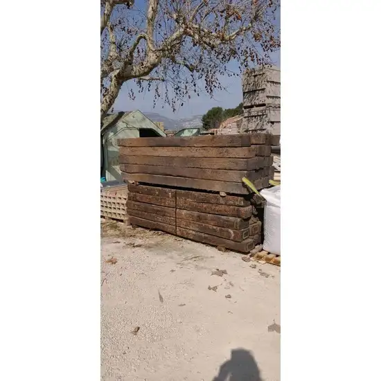 Vente de traverses de chemin de fer pour r�alisation d'am�nagement ext�rieur de jardin